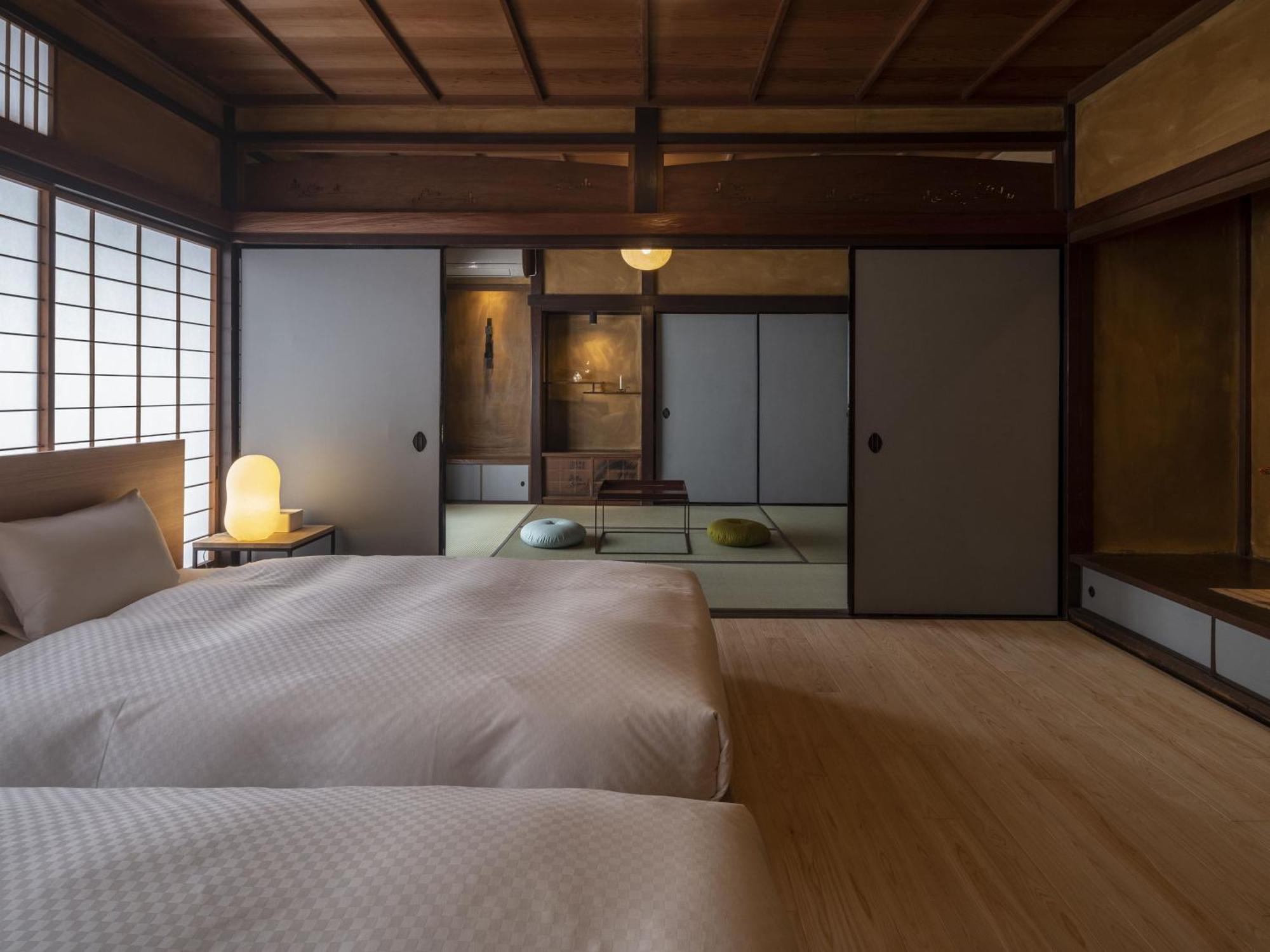 Nipponia Hotel Ozu Castle Town Bagian luar foto