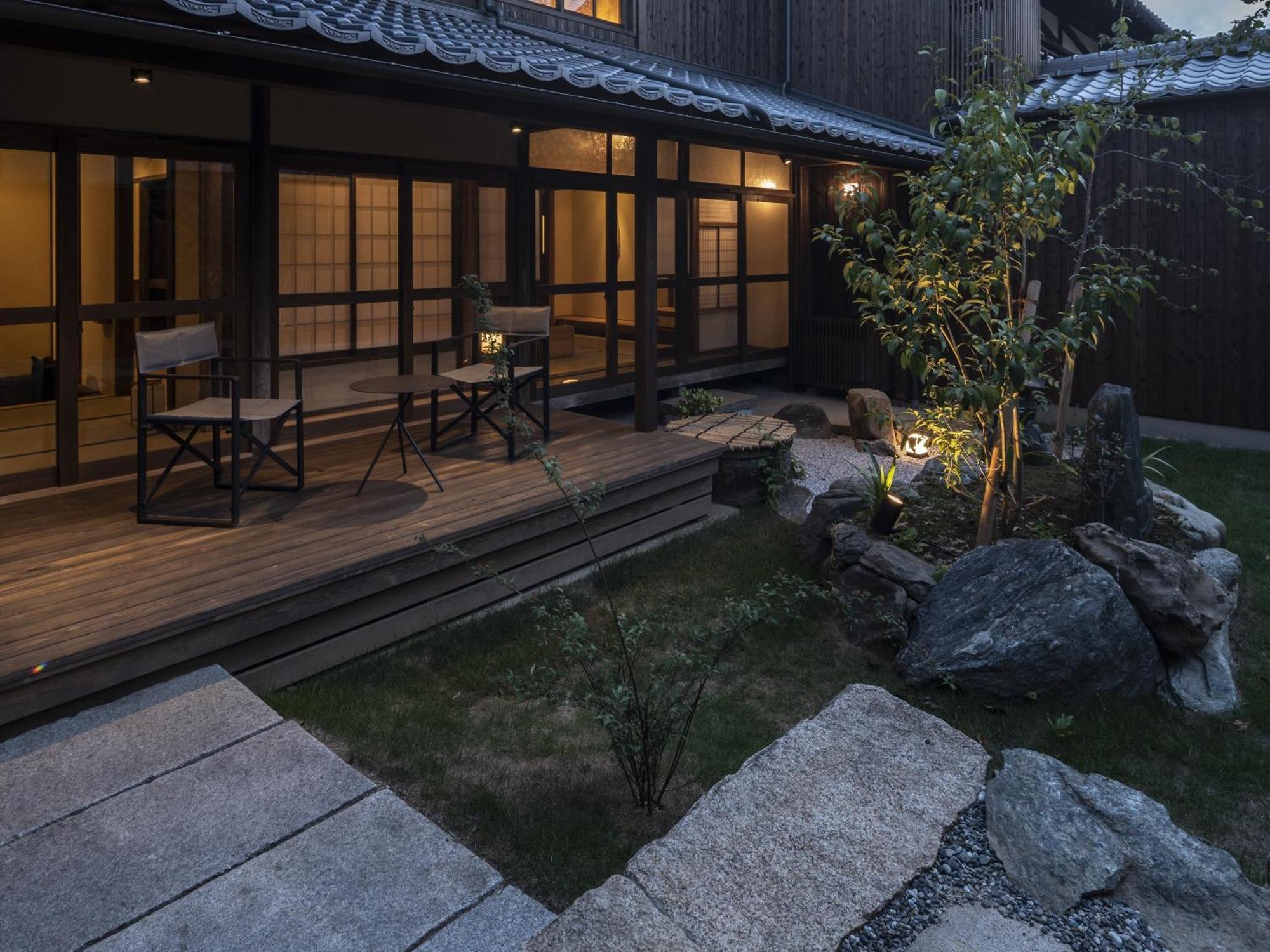 Nipponia Hotel Ozu Castle Town Bagian luar foto