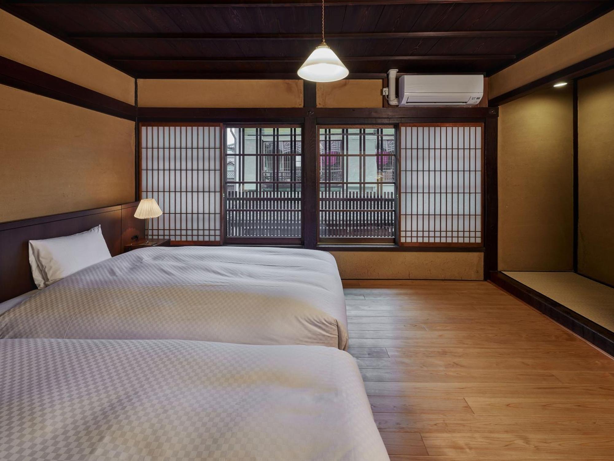 Nipponia Hotel Ozu Castle Town Bagian luar foto