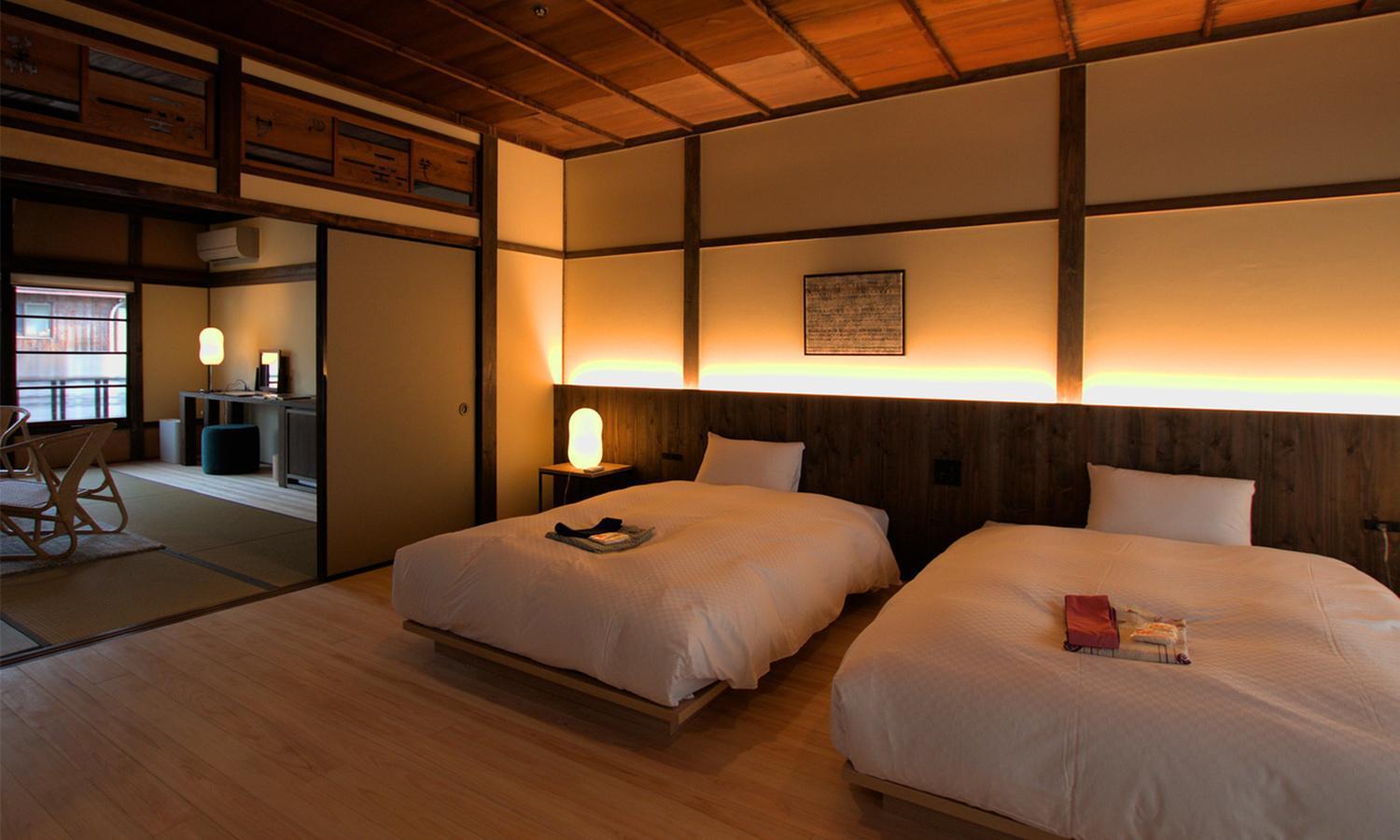 Nipponia Hotel Ozu Castle Town Bagian luar foto